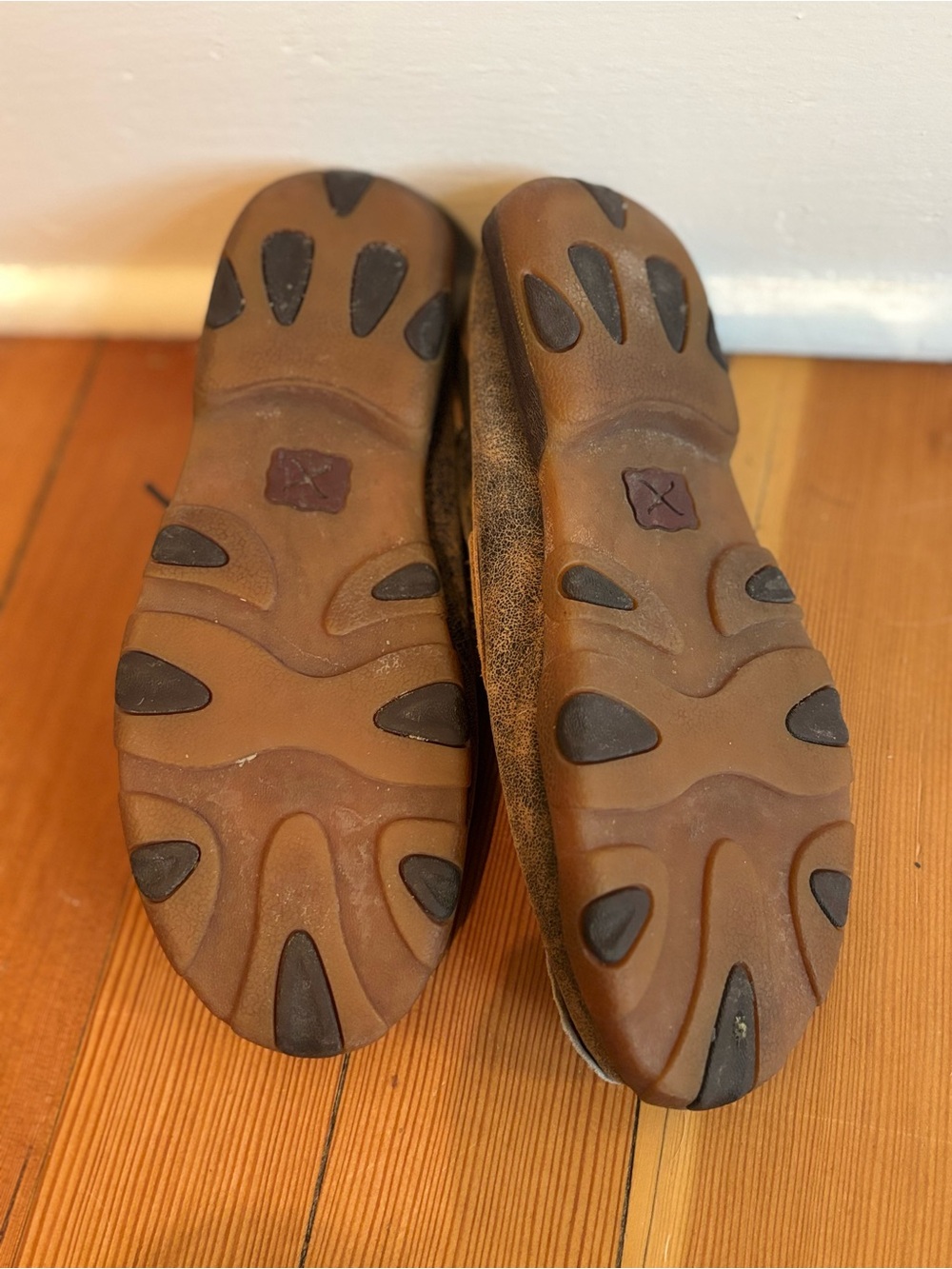 Leopard Print Moccasin-Style Casual Shoes In Distressed Brown View 3